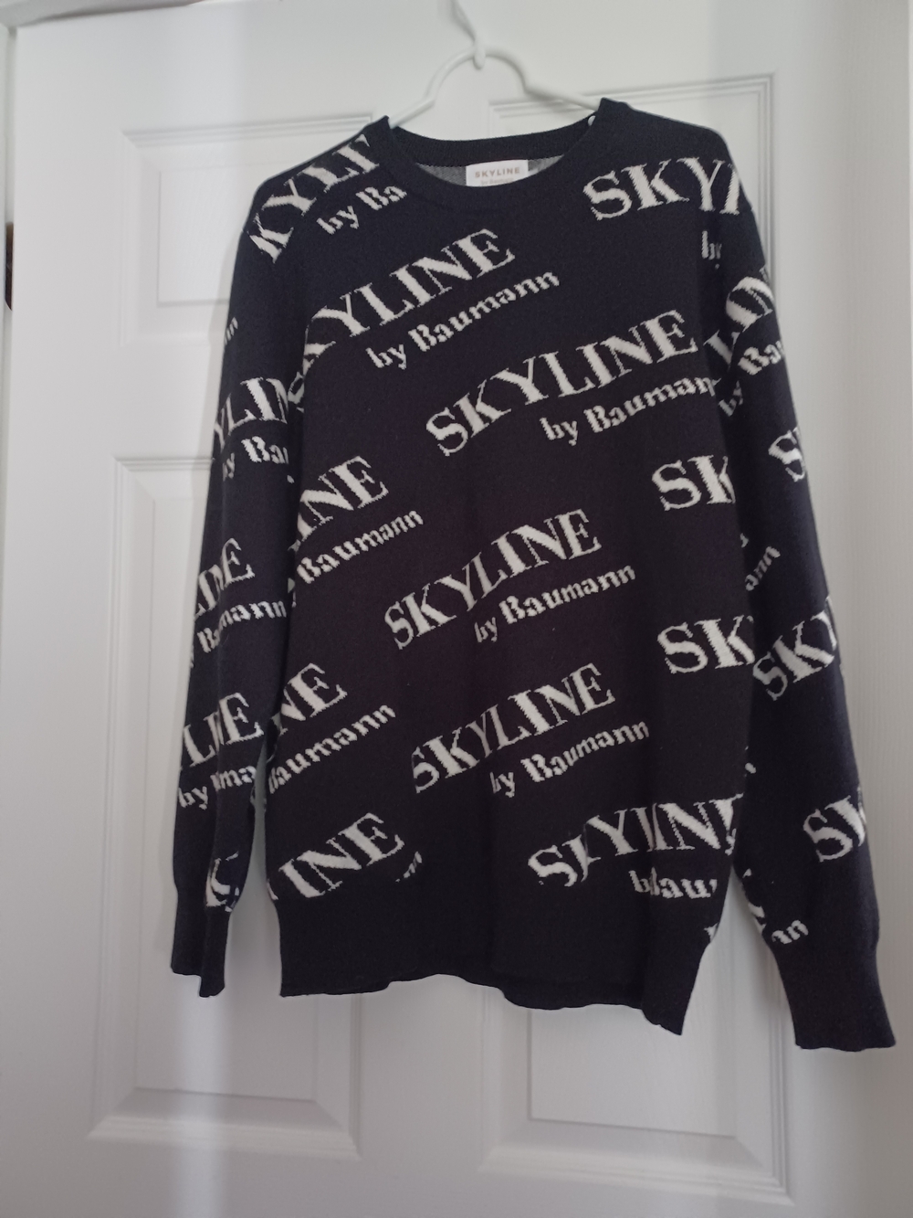 Skyline By Baumann Black & White Mens Size L Logo Crewneck Sweater